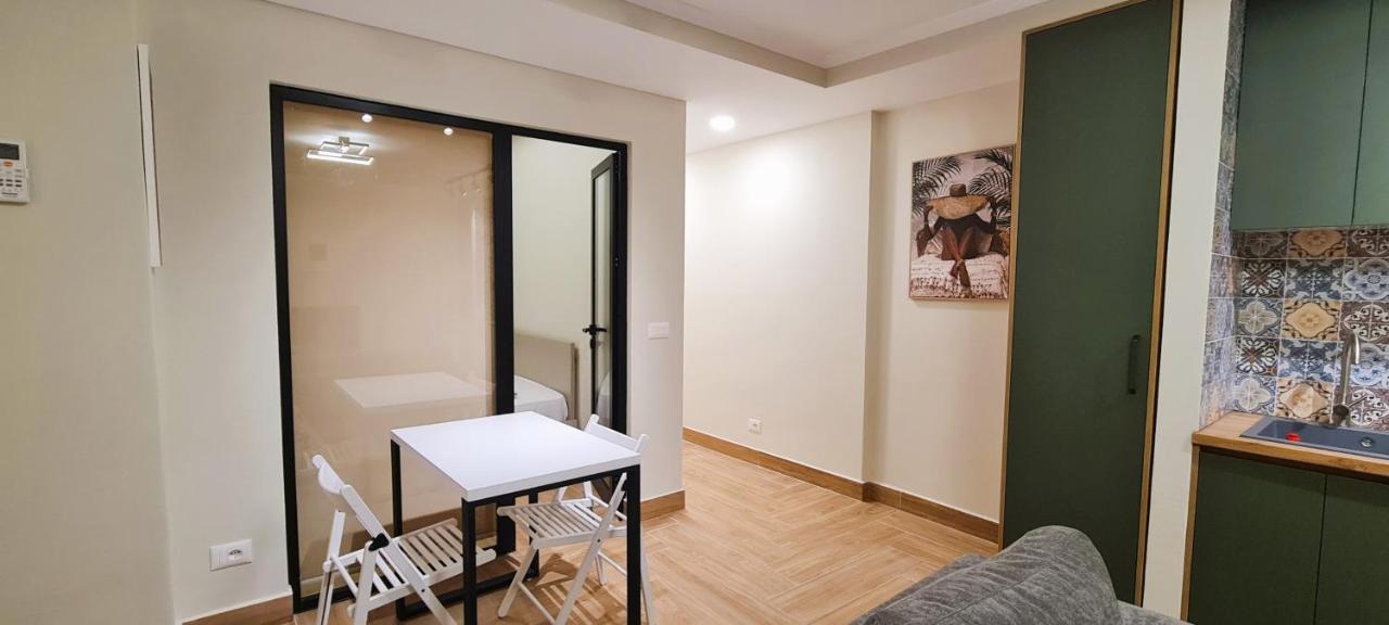 2V1 - Center Apartment 4 Tirana Exterior photo